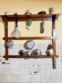 mobile antico appendi pentole