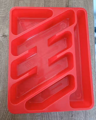 Cassetto portaposate in plastica rosso