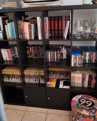 libreria ikea kallax 147x147 con due ante