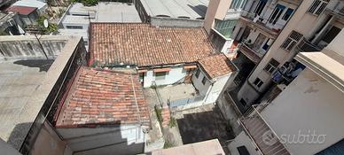 Palazzetto cielo-terra via Messina/Duca Abruzzi