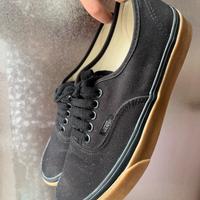 Vans numero 38,5 suola marrone.