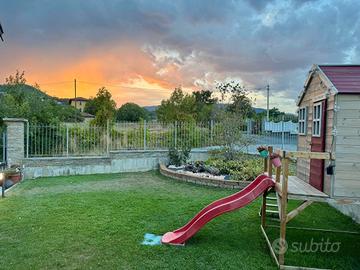 Casetta giochi da giardino