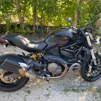 Ducati Monster 821 - 2015