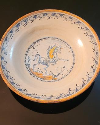 ANTICO PIATTO IN MAIOLICA 