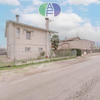 MIRA CASA SINGOLA IN CLASSE A3 CON 400 MQ DI GIARD