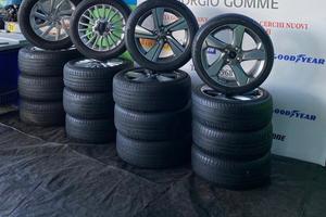 Vaste misure di gomme e cerchi usati