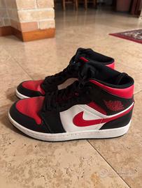 Nike Air Jordan 1 Mid rosso/nero