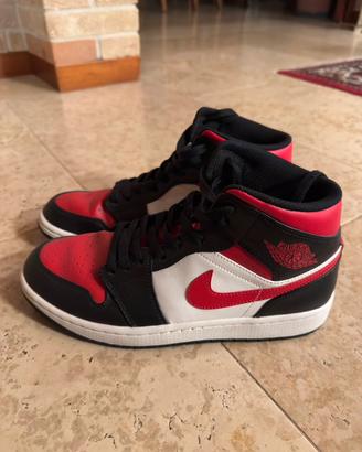 Nike Air Jordan 1 Mid rosso/nero