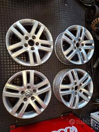 4 CERCHI IN LEGA GOLF 6 DA 16