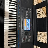 Yamaha PSR-SX 700