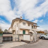 4 LOCALI A VILLAFRANCA DI VERONA