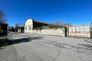 CAPANNONE A CUGGIONO