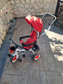 Passeggino triciclo