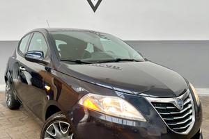 Lancia Ypsilon, automat, uni prop, pari al nuovo, 
