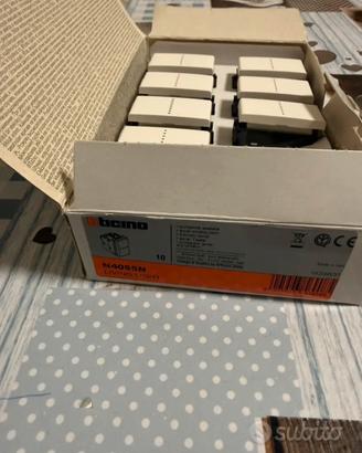Bticino living light N4055N “ pulsanti