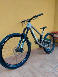 Santa cruz megatower