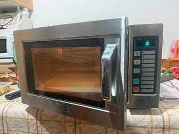 Microonde professionale Panasonic