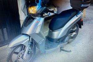 Kymco People S 200i