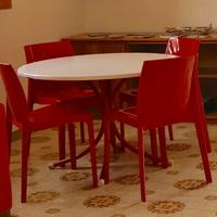 Tavolo + sedie