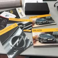 Manuale di Uso e manutenzione Opel Astra 