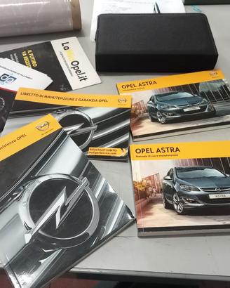 Manuale di Uso e manutenzione Opel Astra 