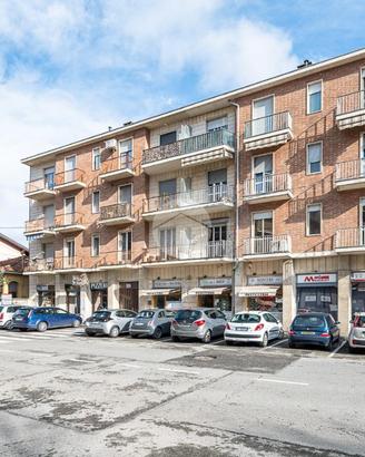 4 LOCALI A GRUGLIASCO