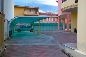 Posto auto coperto in centro paese
