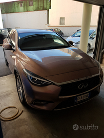 Infiniti Q30 Business 1,5 Diesel