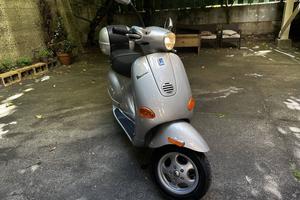 Vespa 125 cc Official 2001