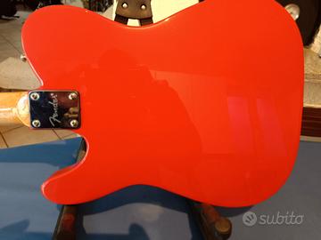 chitarra elettrica modello tipo Telecaster 