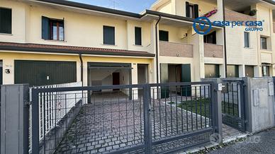 A Rovrdicrè, ampia villa a schiera