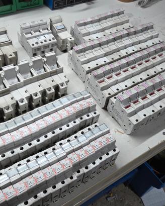 stock portafusibili 150 pezzi