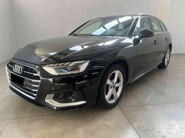 Audi A4 Avant 30 TDI S tronic Business Advanced