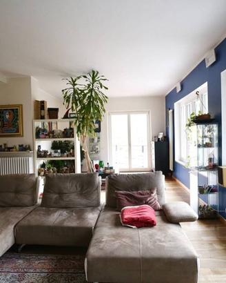 Villa di 300 m² con più di 5 locali e box auto dop