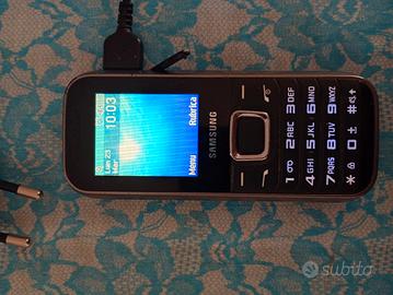 Samsung GT E1230 + caricabatterie funzionanti