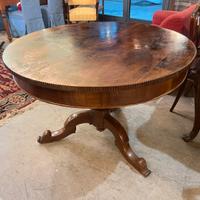tavolo tondo antico