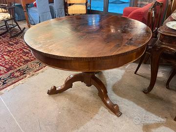 tavolo tondo antico
