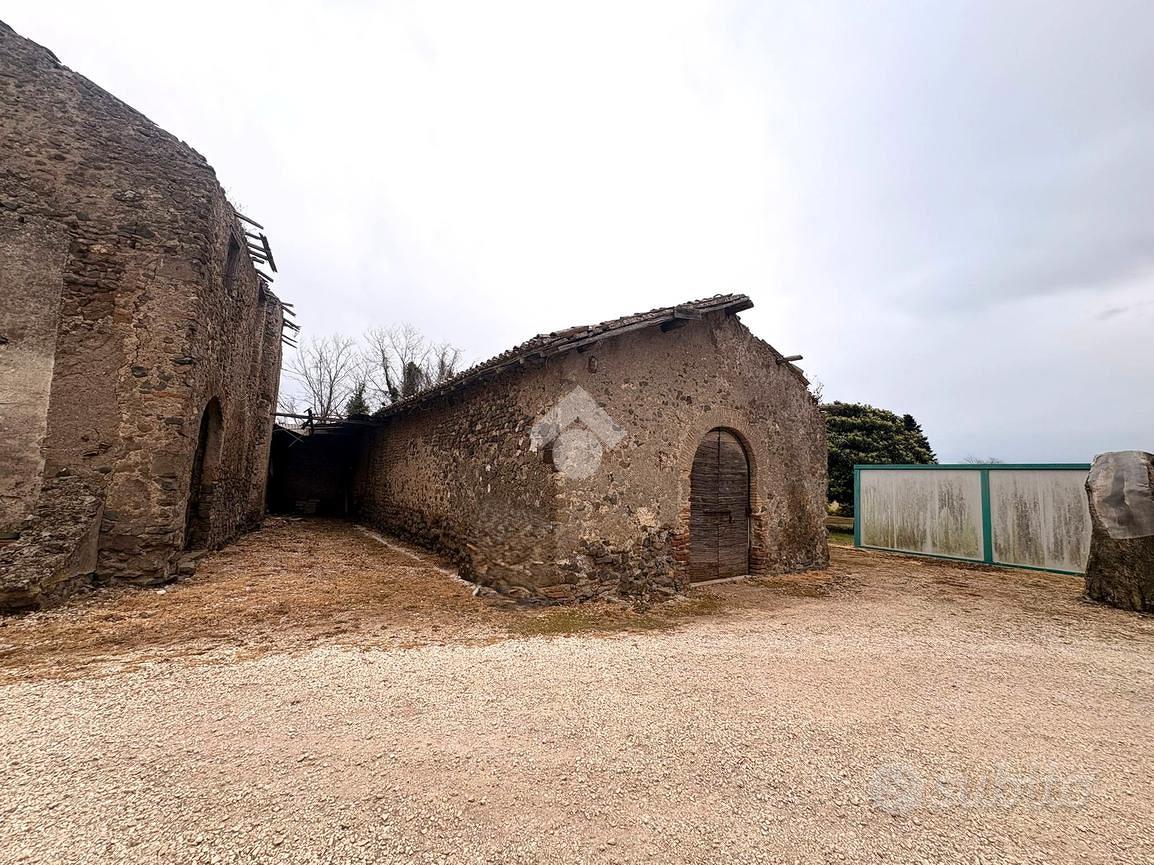 RUSTICO A LARIANO - Vista 6