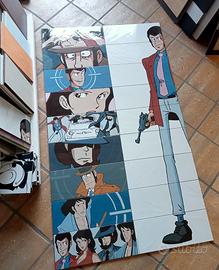 Figura intera di Lupin con immagini laterali varie