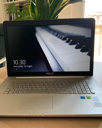 ASUS Notebook 17" – Intel Core i7 – 16 GB RAM – NV