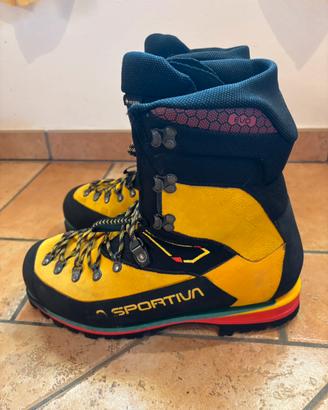 Scarponi alpinismo uomo La Sportiva Nepal Evo Gtx