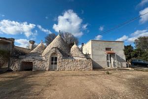Trullo con lamia + cisterna