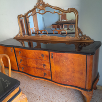 Credenza chippendale con legno intagliato