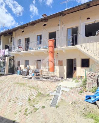 CASA SEMINDIPENDENTE A ALPIGNANO