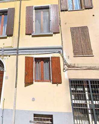 Ampio monolocale arredate e ristrutturato rif3392