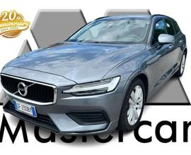 VOLVO V60 V60 2.0 b4 Momentum Business auto - GF