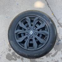 Gomme com cerchio e copricerchio renault