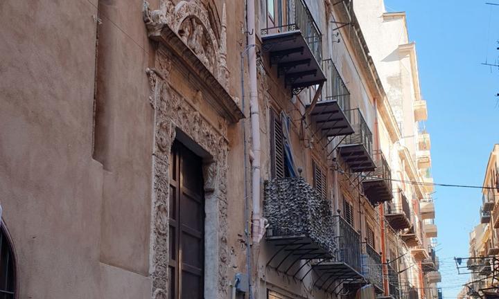 Massimo appartamento bilivelli e terrazzo per B&B