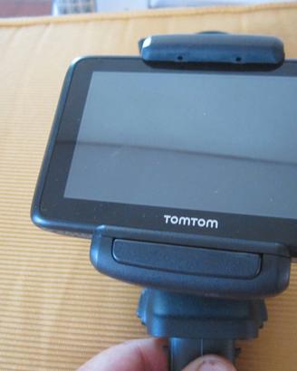 NAVIGATORE TOM TOM LIVE2+STAFFA X FIAT-LANCIA-ALFA