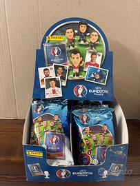 Lotto 12 bustine personaggi + stickers Euro 2016